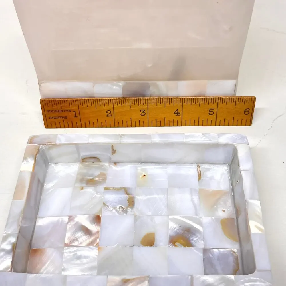 Bed Bath Beyond Capiz Shell Tissue Box Holder Cover and Soap Dish